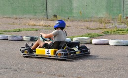 Karting sport and entertainment